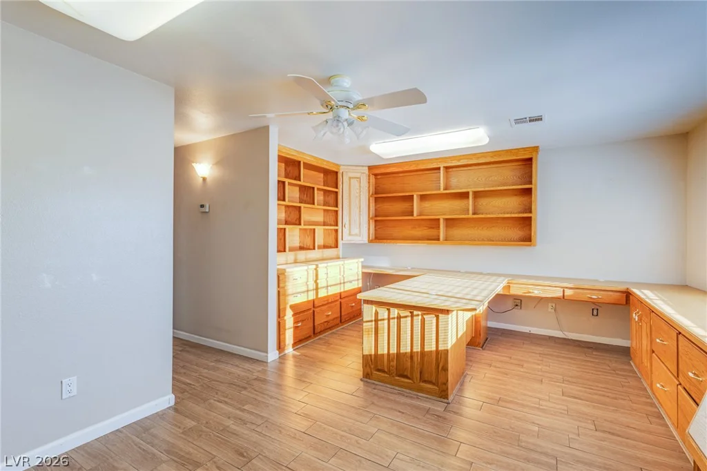 6050 Duncan, Las Vegas, NV 89108