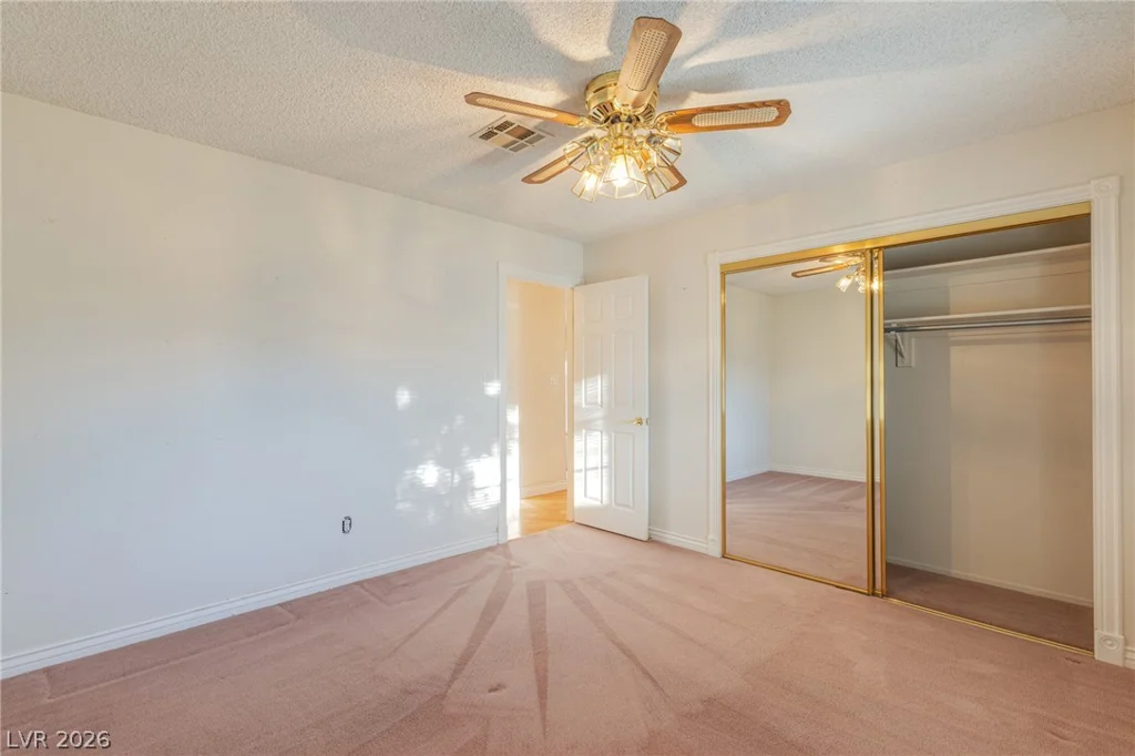 6050 Duncan, Las Vegas, NV 89108