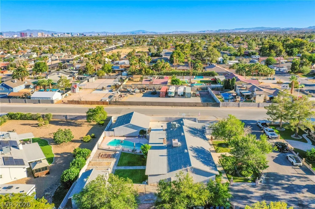 6050 Duncan, Las Vegas, NV 89108