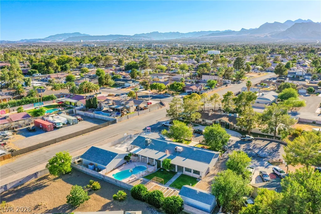 6050 Duncan, Las Vegas, NV 89108