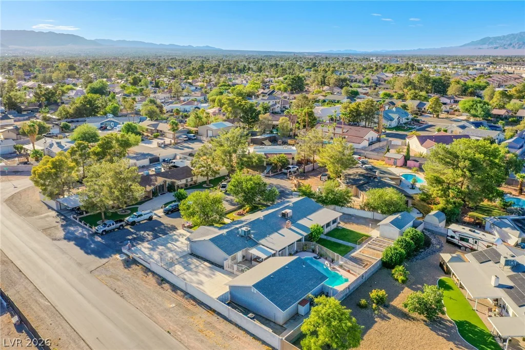 6050 Duncan, Las Vegas, NV 89108