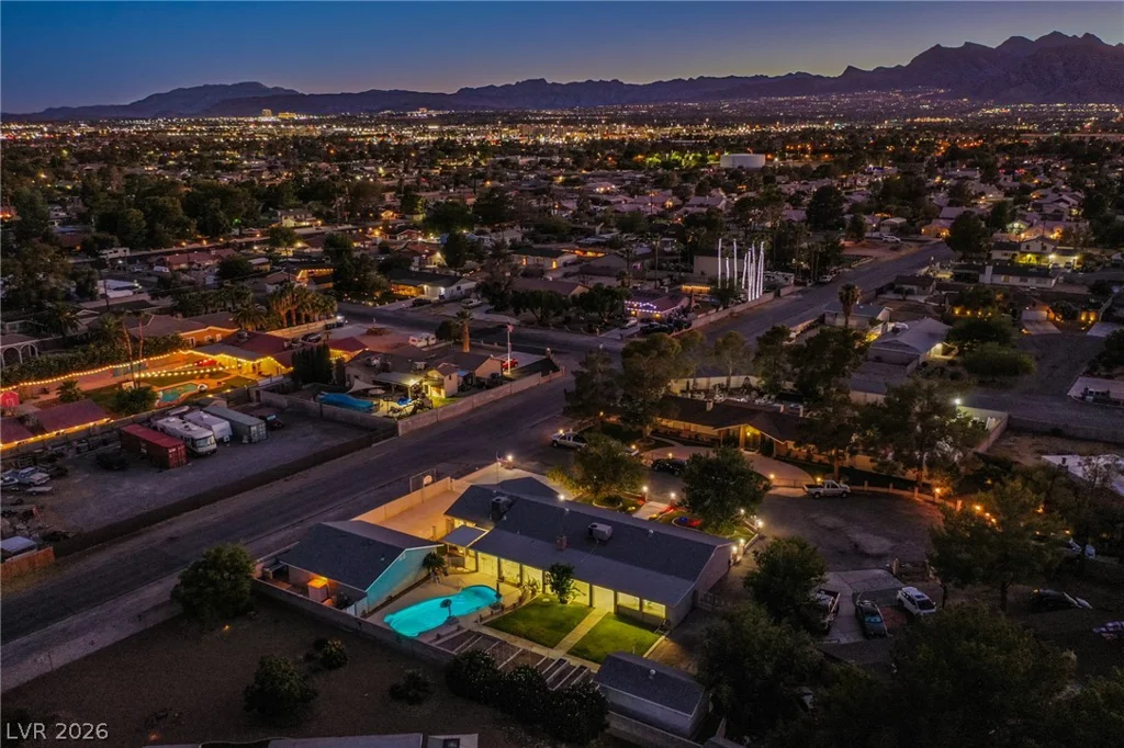 6050 Duncan, Las Vegas, NV 89108