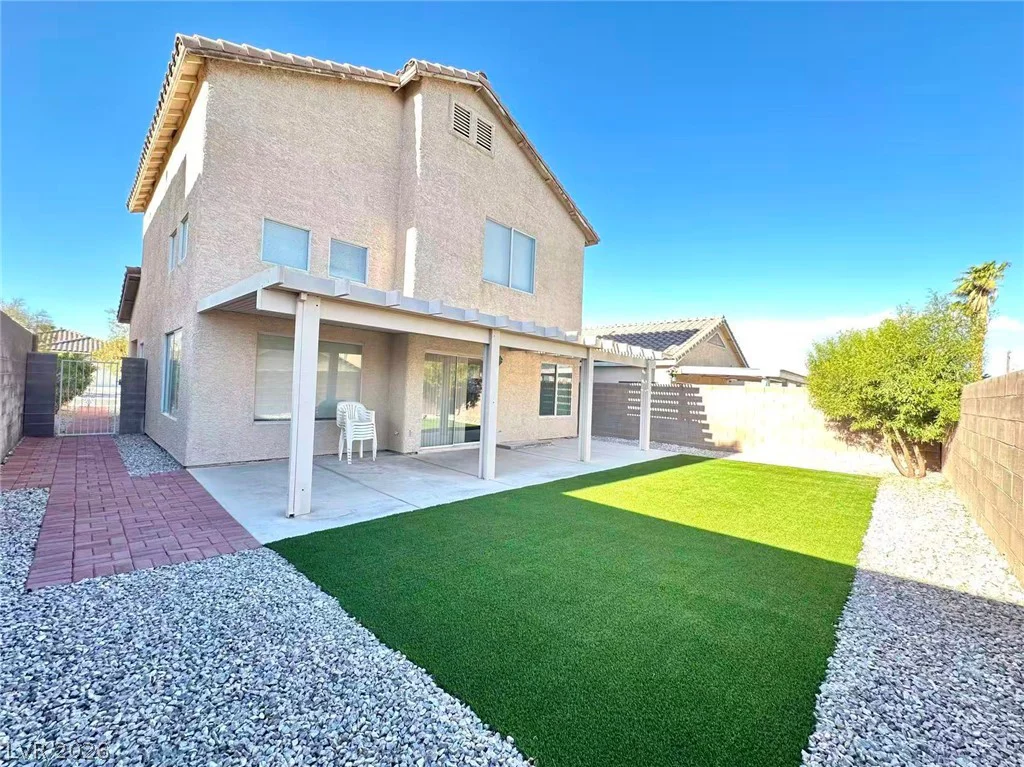 7849 Blue Brook, Las Vegas, NV 89147