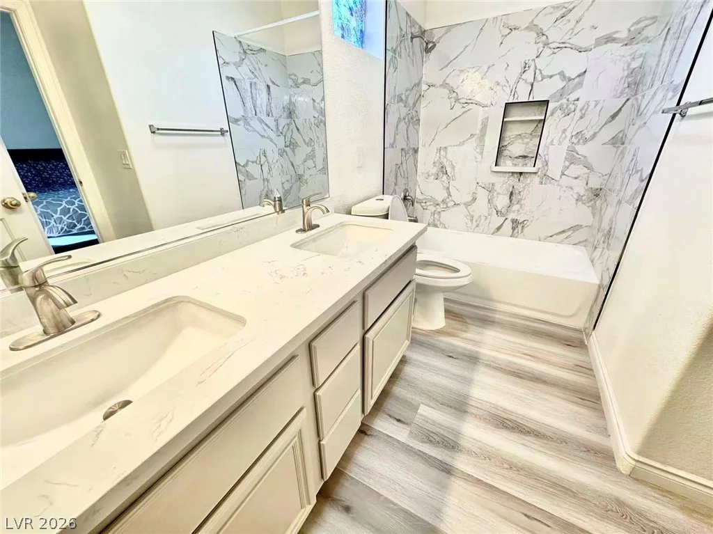 7849 Blue Brook, Las Vegas, NV 89147