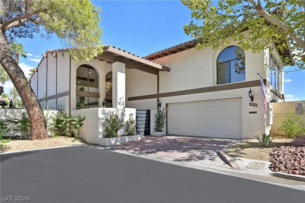 2213 Plaza Del Puerto, Las Vegas, NV 89102