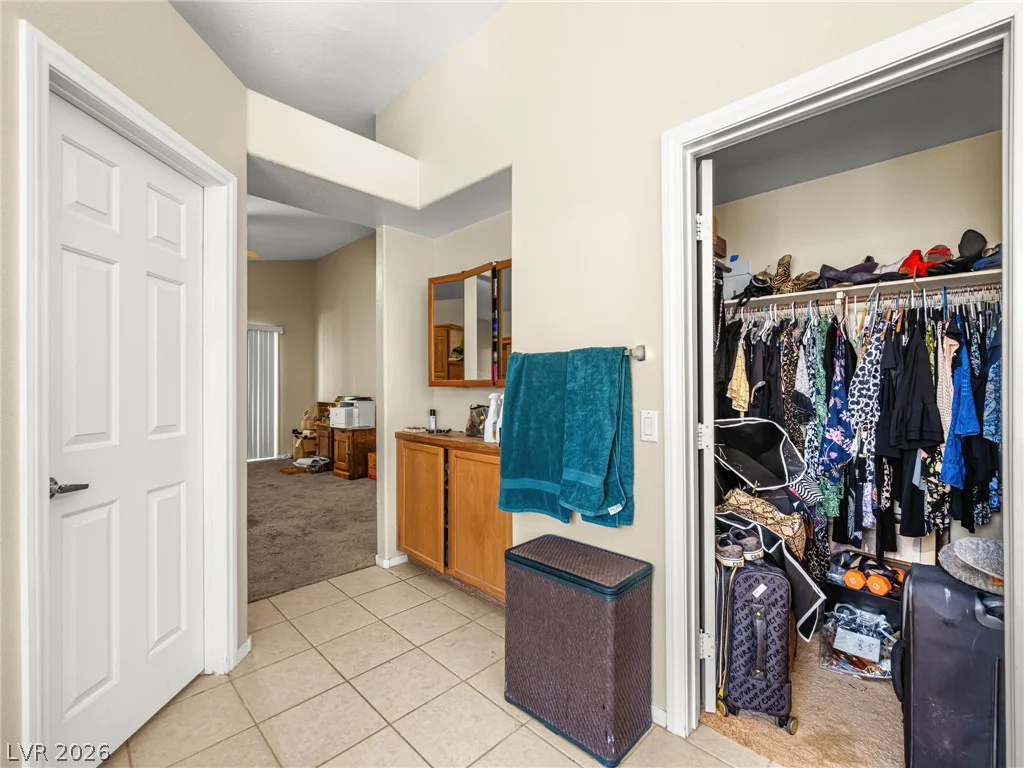8404 Rustling Leaves, Las Vegas, NV 89143