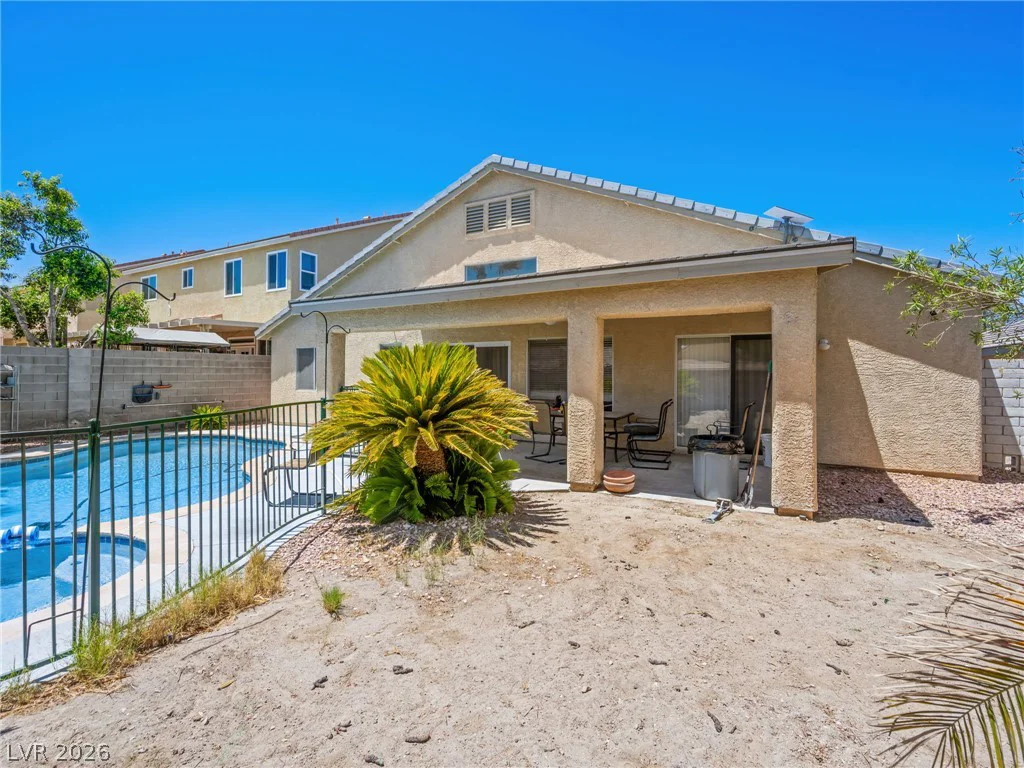 8404 Rustling Leaves, Las Vegas, NV 89143