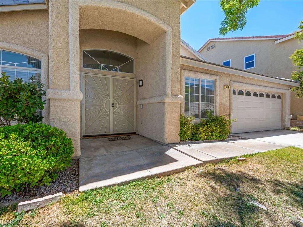 8404 Rustling Leaves, Las Vegas, NV 89143