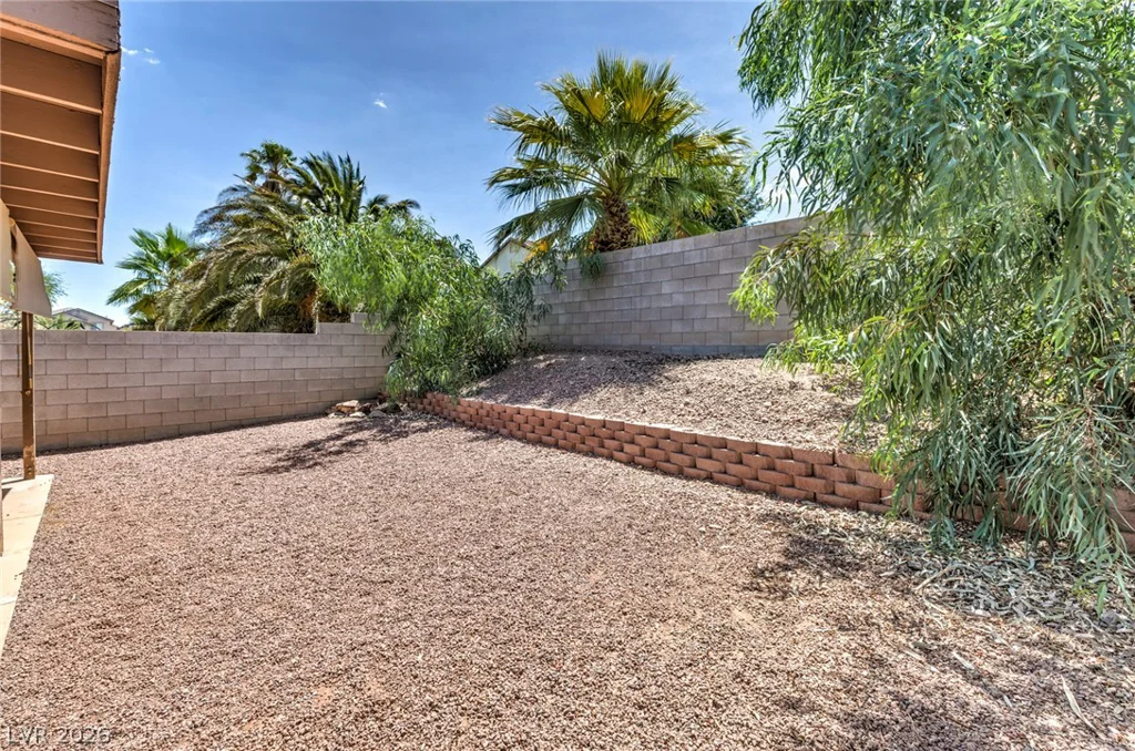 1855 Metallic, Las Vegas, NV 89183