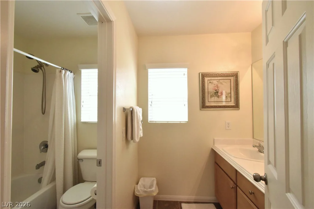 6153 Pine Banks, Las Vegas, NV 89141