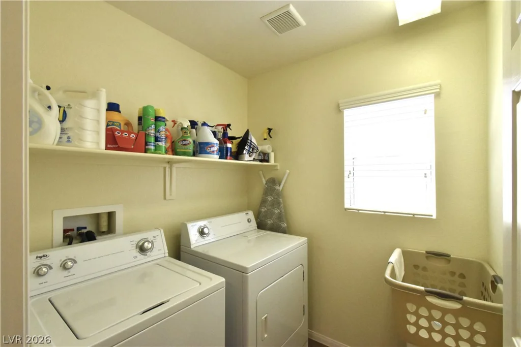 6153 Pine Banks, Las Vegas, NV 89141