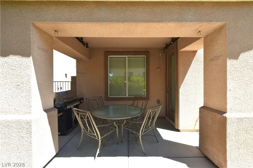 6153 Pine Banks, Las Vegas, NV 89141