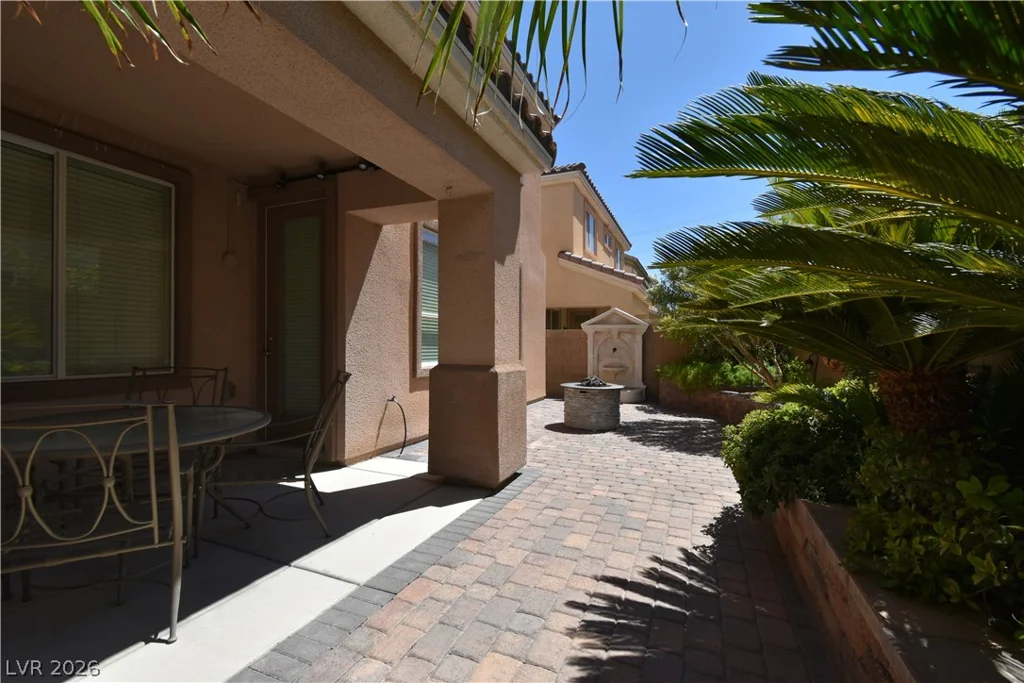 6153 Pine Banks, Las Vegas, NV 89141