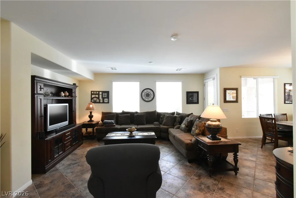 6153 Pine Banks, Las Vegas, NV 89141