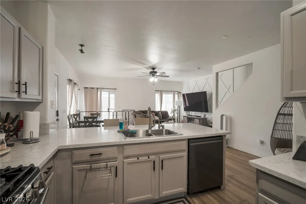6388 Extreme Shear, Henderson, NV 89011
