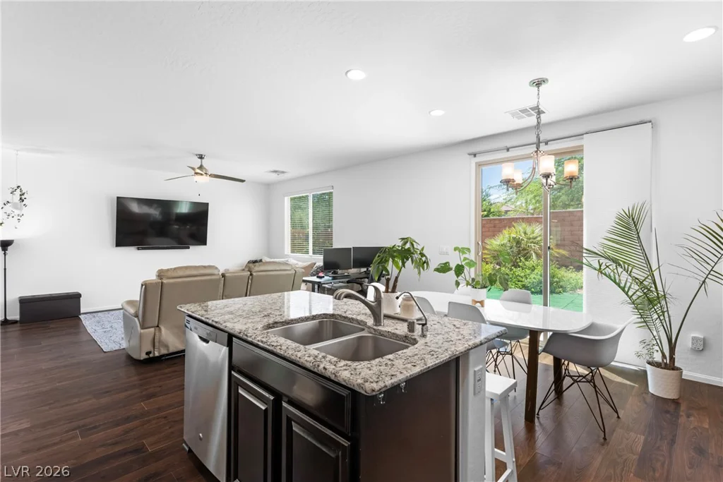 7759 Cape Cod Bay, Las Vegas, NV 89179