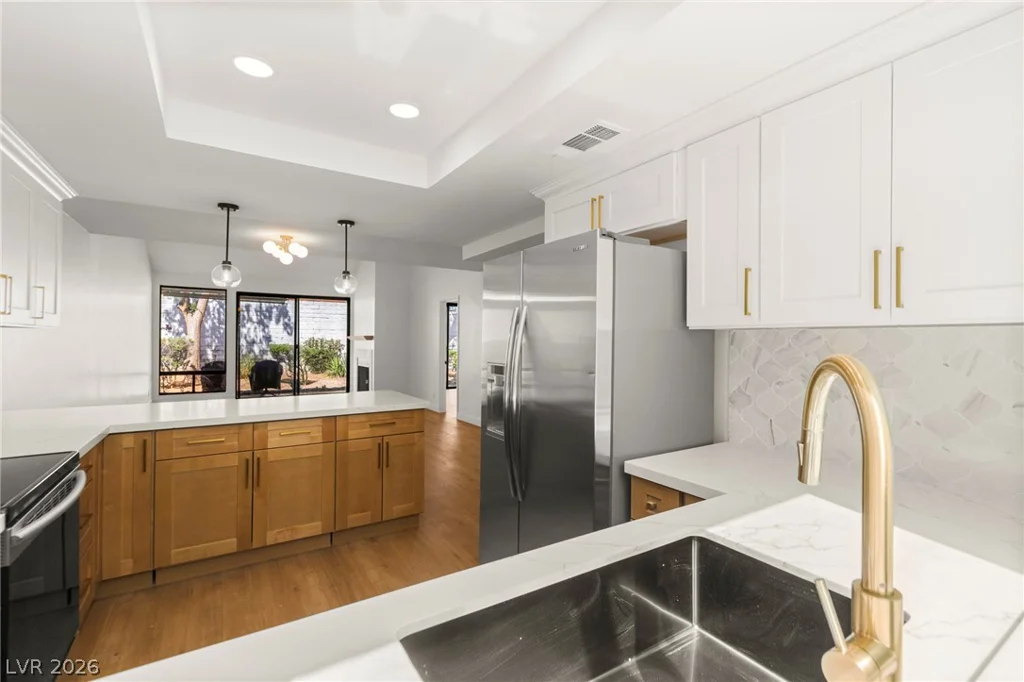 4567 Madreperla, Las Vegas, NV 89121