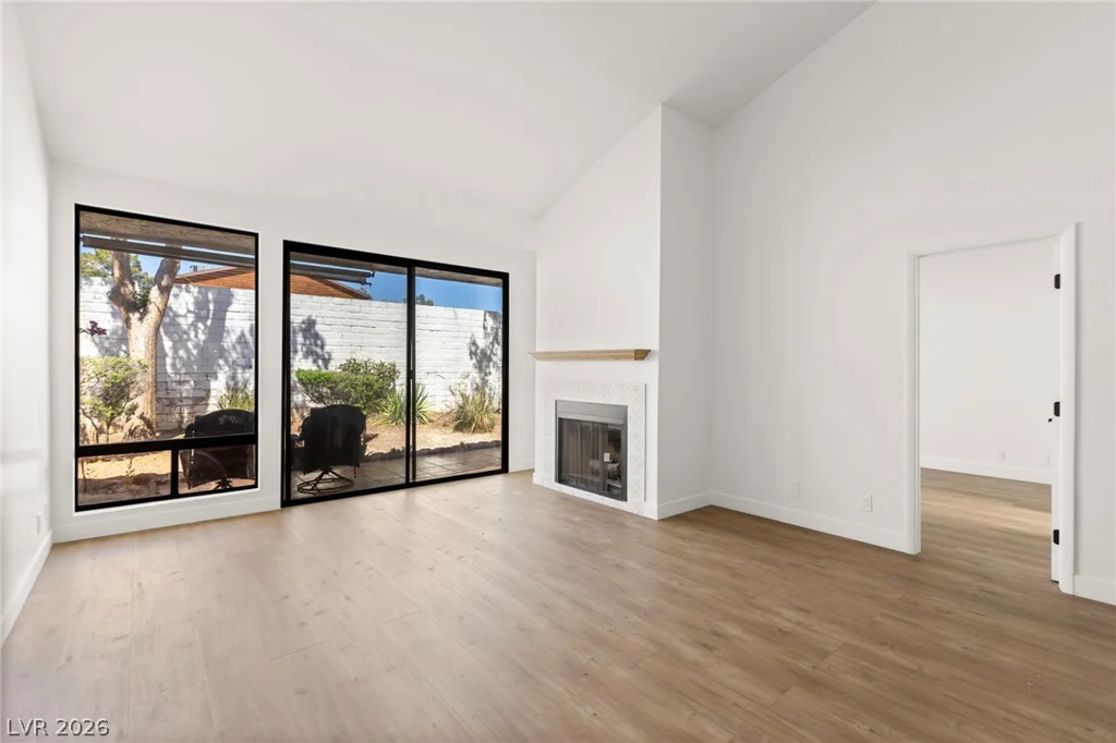 4567 Madreperla, Las Vegas, NV 89121