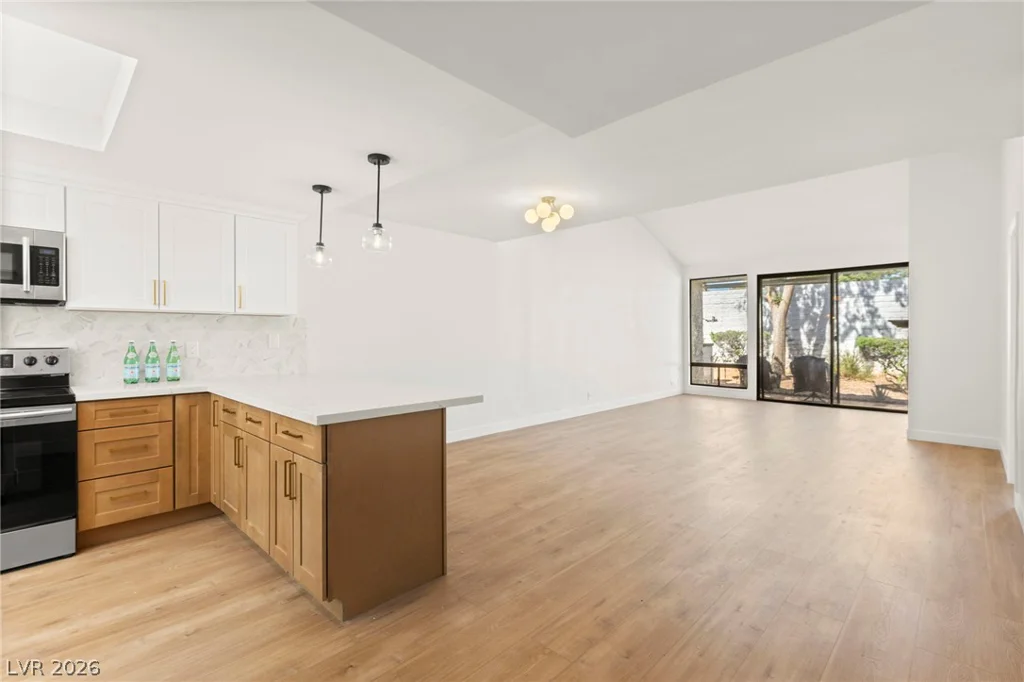 4567 Madreperla, Las Vegas, NV 89121