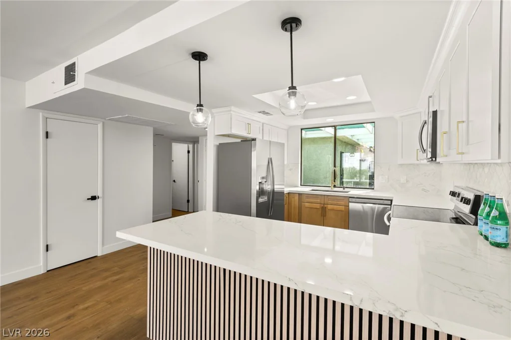 4567 Madreperla, Las Vegas, NV 89121