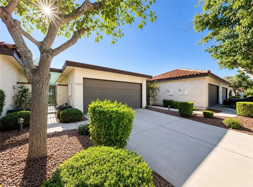 4567 Madreperla, Las Vegas, NV 89121