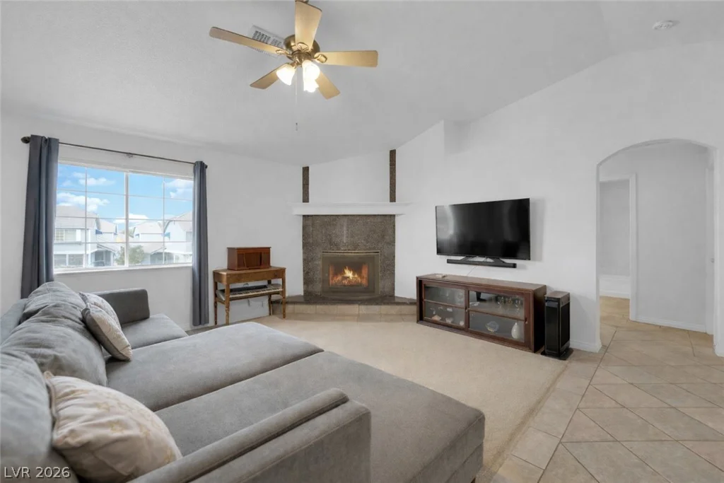 5330 Silvermist, Las Vegas, NV 89122