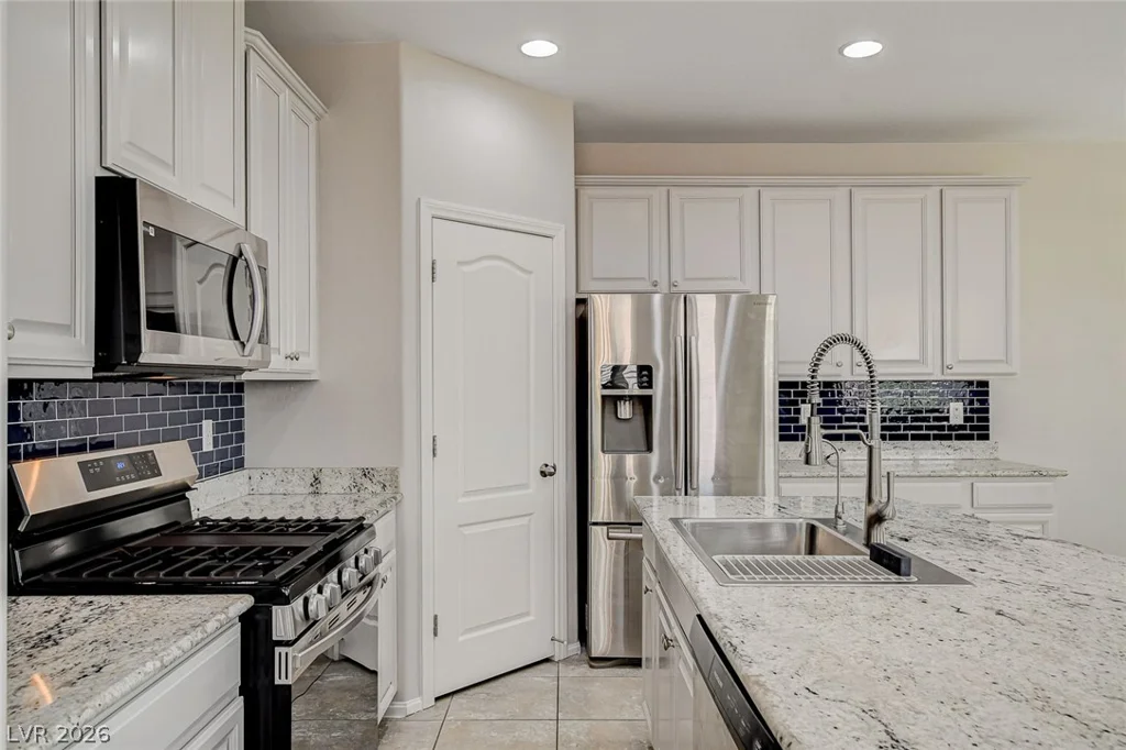 6366 Beavertail Pond, Las Vegas, NV 89122