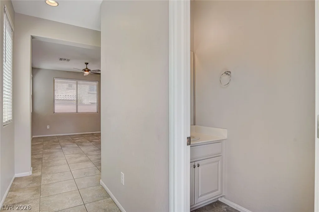 6366 Beavertail Pond, Las Vegas, NV 89122