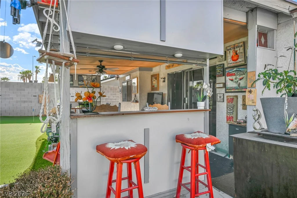 6513 Shawnee, Las Vegas, NV 89107