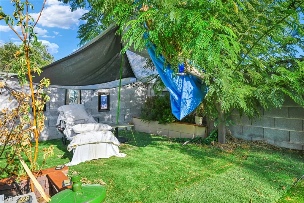 6513 Shawnee, Las Vegas, NV 89107