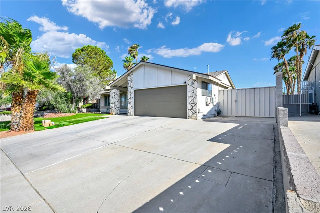 6513 Shawnee, Las Vegas, NV 89107