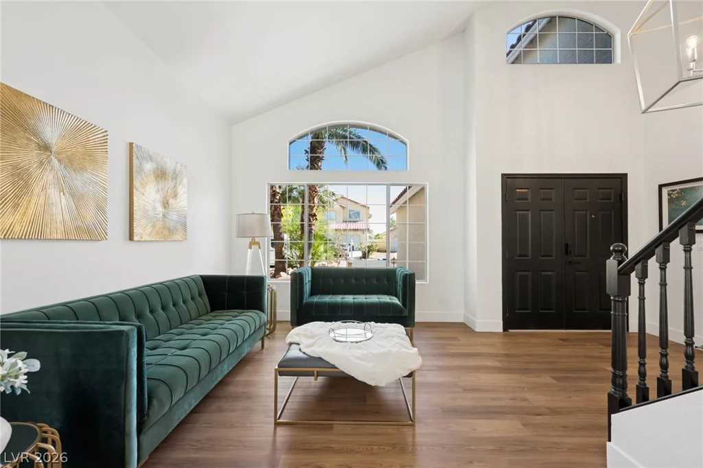 7825 Desert Bell, Las Vegas, NV 89128