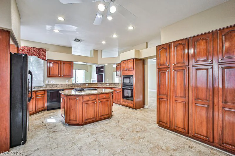 8757 Carlitas Joy, Las Vegas, NV 89117