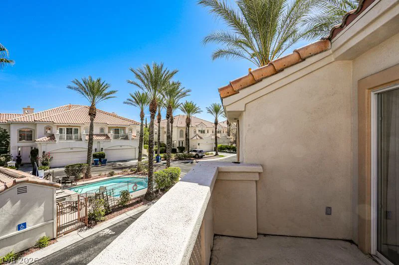 8757 Carlitas Joy, Las Vegas, NV 89117