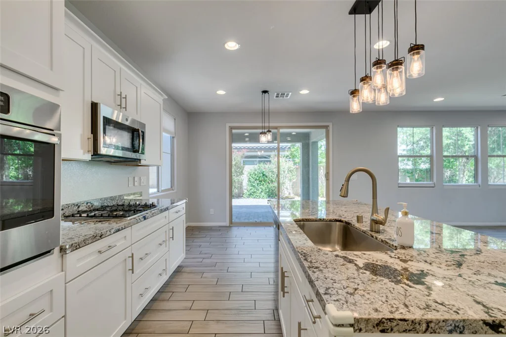 10280 Grey Pine, Las Vegas, NV 89166