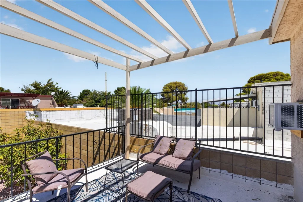 3831 Atlantis, Las Vegas, NV 89121