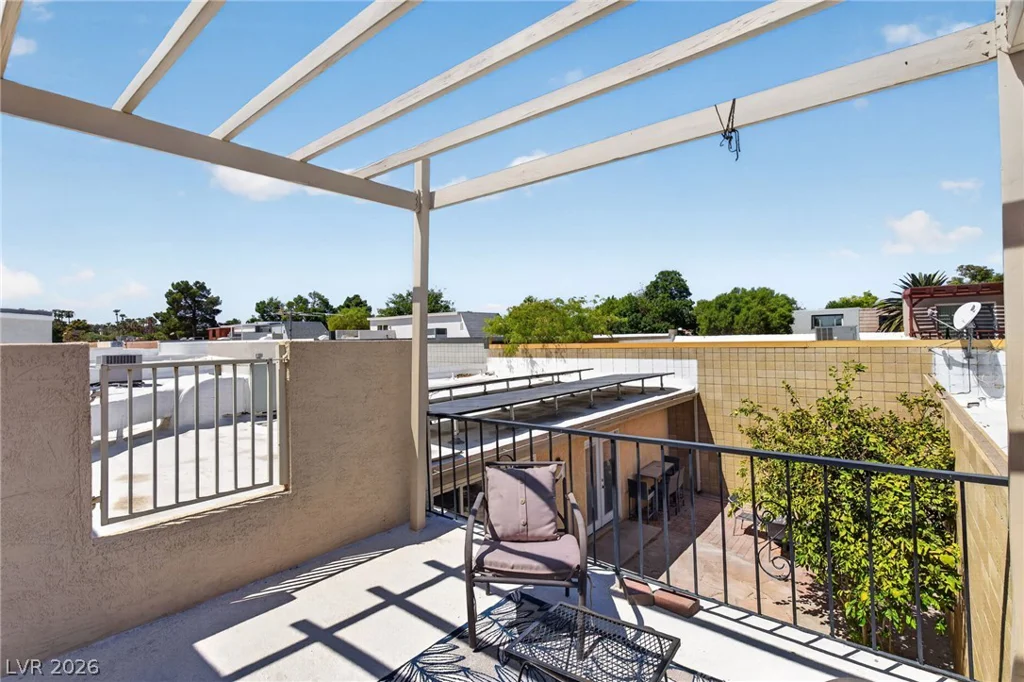 3831 Atlantis, Las Vegas, NV 89121