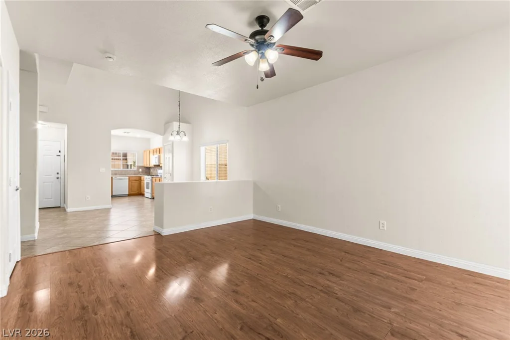 8960 Catfish Stream, Las Vegas, NV 89178