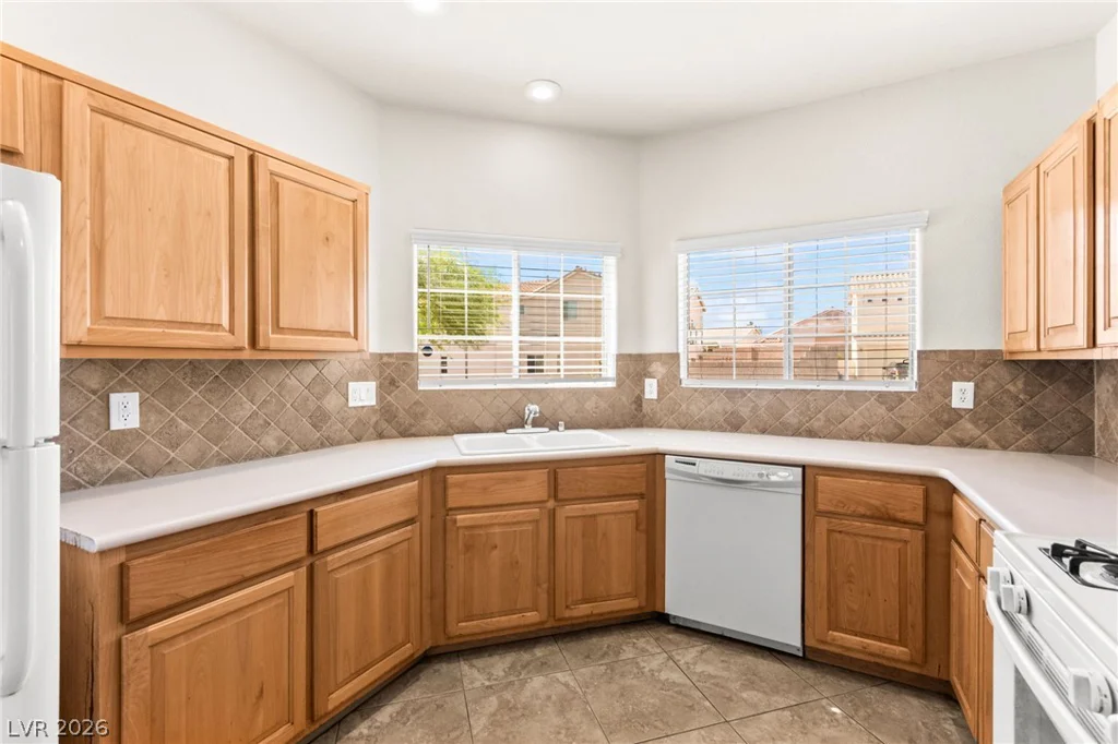 8960 Catfish Stream, Las Vegas, NV 89178