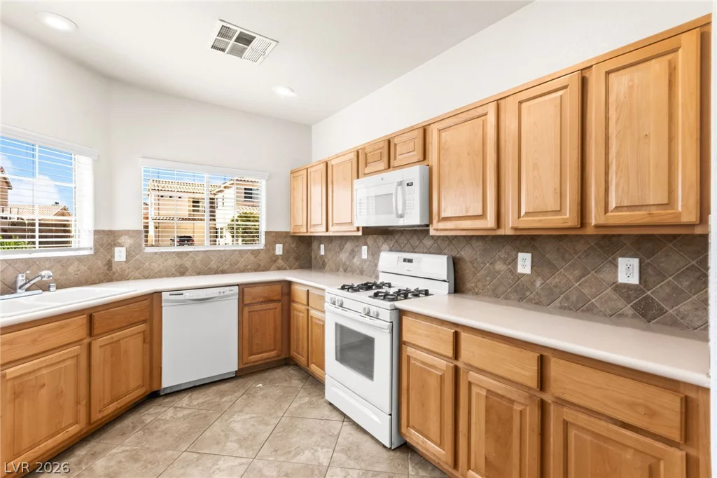 8960 Catfish Stream, Las Vegas, NV 89178