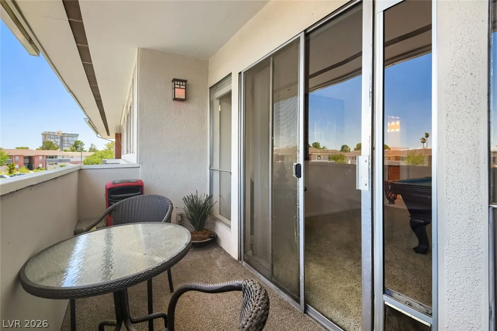 2843 Geary, Las Vegas, NV 89109