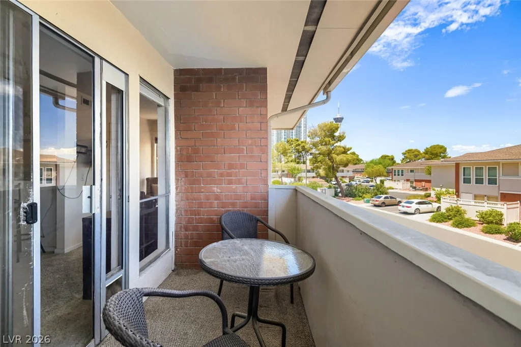 2843 Geary, Las Vegas, NV 89109