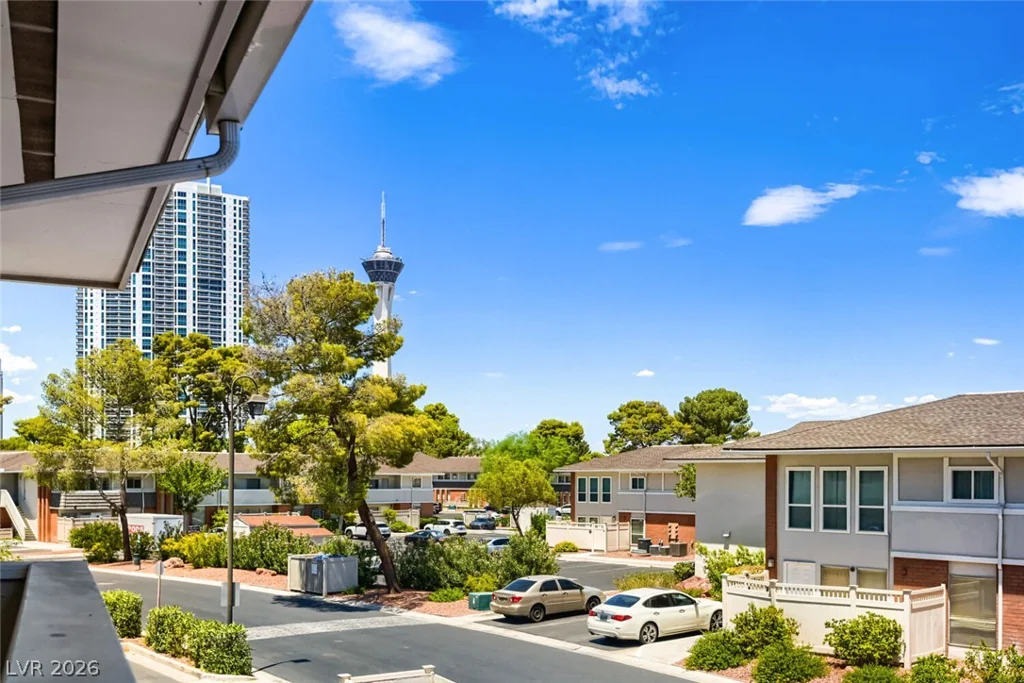 2843 Geary, Las Vegas, NV 89109