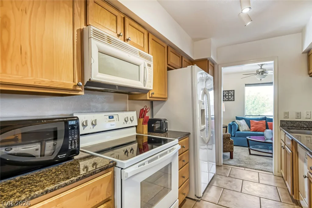 2843 Geary, Las Vegas, NV 89109