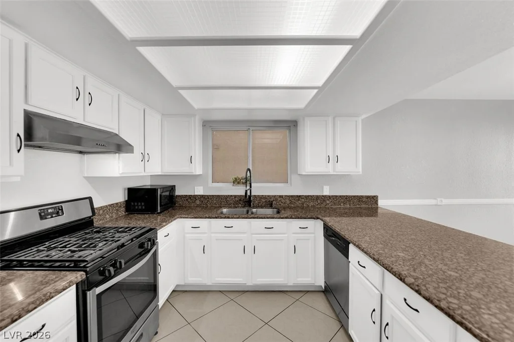 1421 Bellglen, Las Vegas, NV 89128