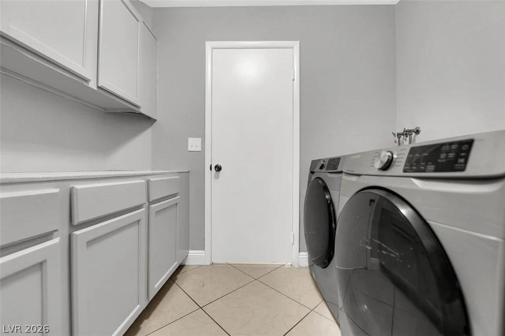 1421 Bellglen, Las Vegas, NV 89128