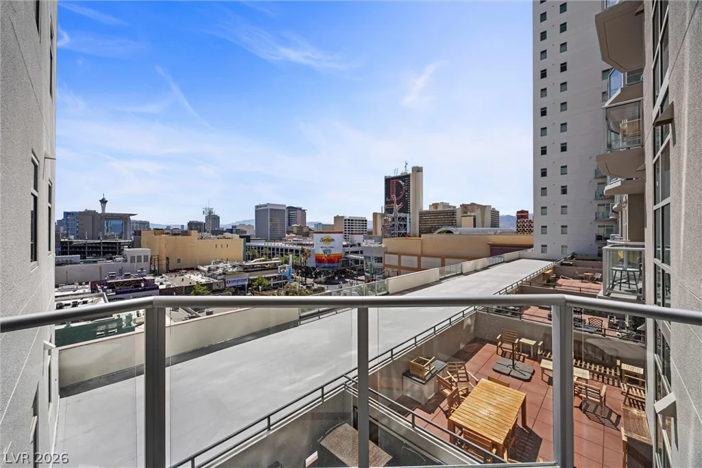 150 Las Vegas, Las Vegas, NV 89101