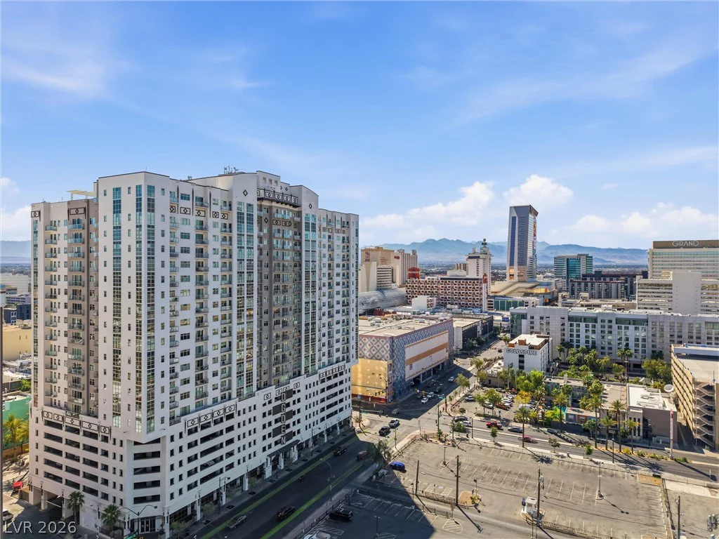 150 Las Vegas, Las Vegas, NV 89101