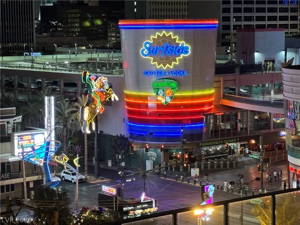 150 Las Vegas, Las Vegas, NV 89101