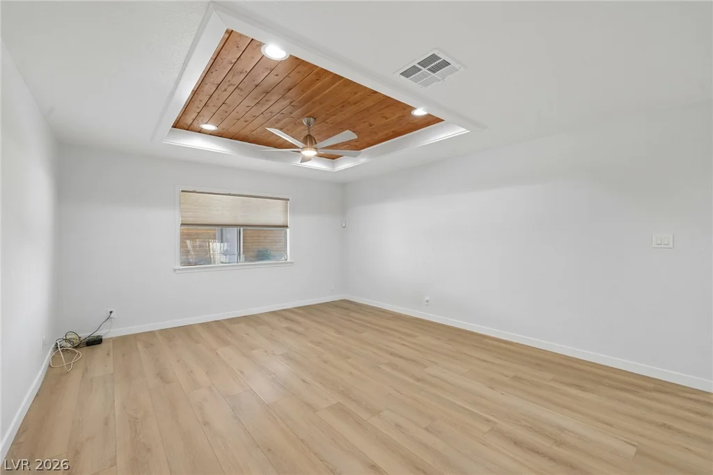 4321 Lake Mead, Las Vegas, NV 89108